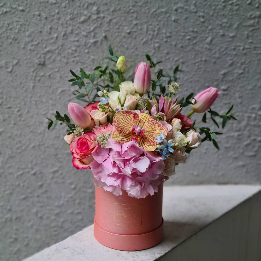 Petite Round Flower Box - Fresh Blooms