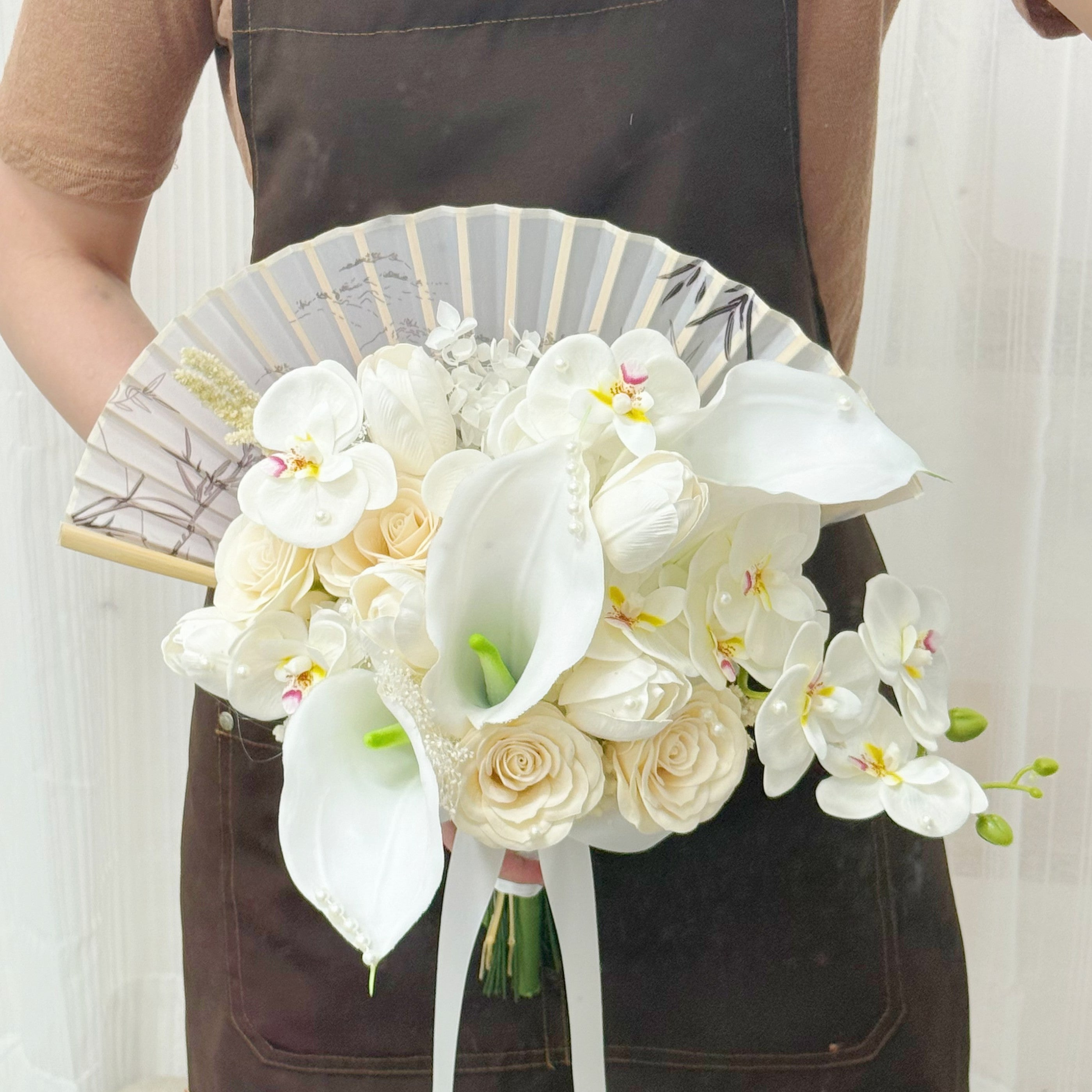 Enchanté Ivory Bridal Bouquet