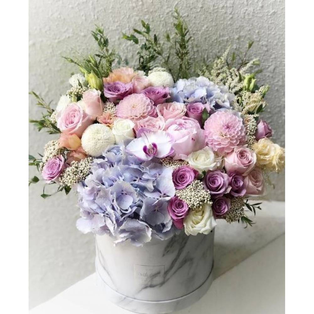 Signature Round Flower Box