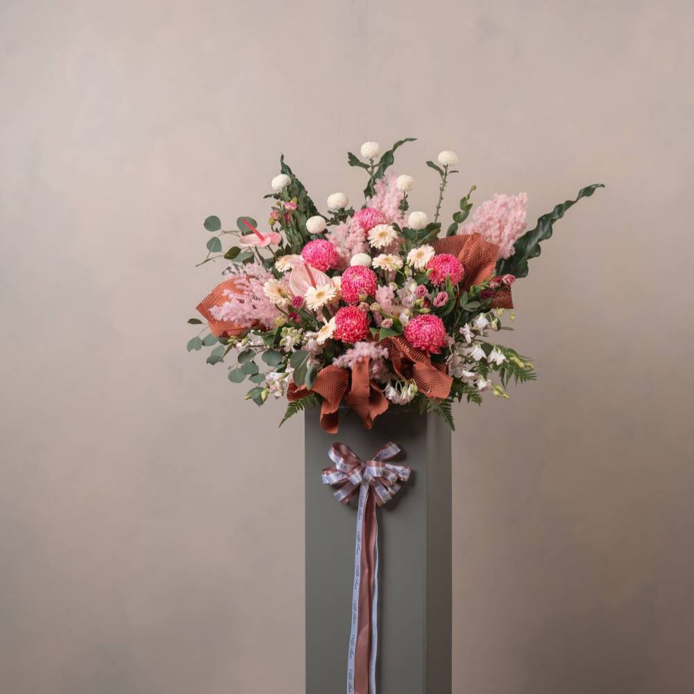 Abundance Floral Stand