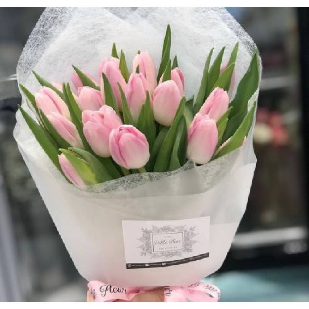 Elegant Tulip Arrangement