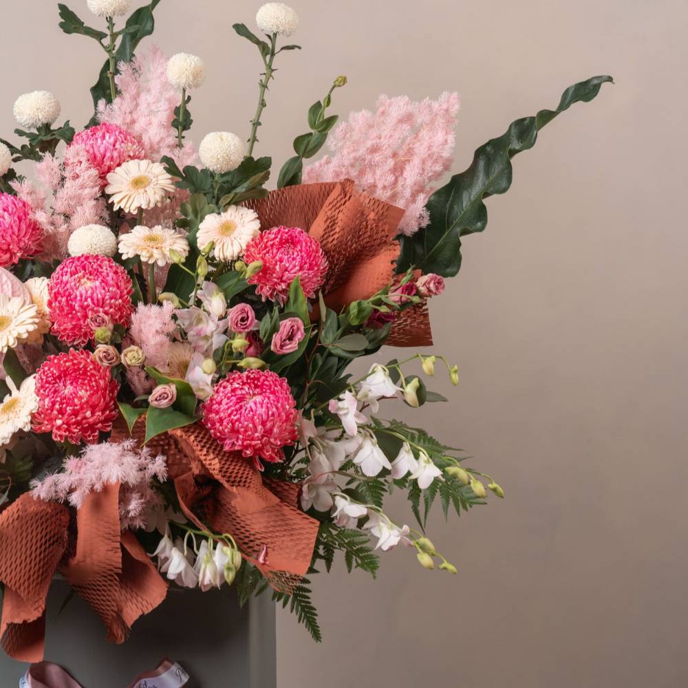 Abundance Floral Stand