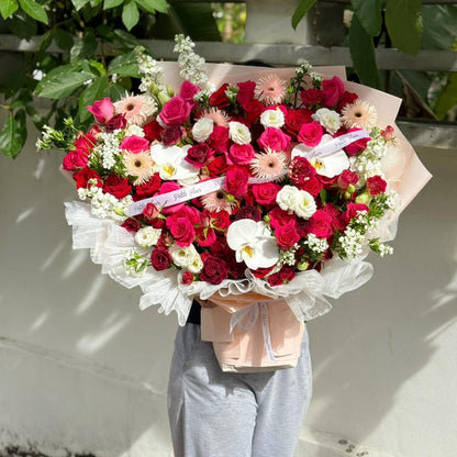 Grandeur Dark Pink Rose Bouquet