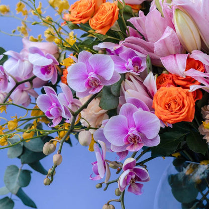 Bright and Cheerful Vase Arrangement