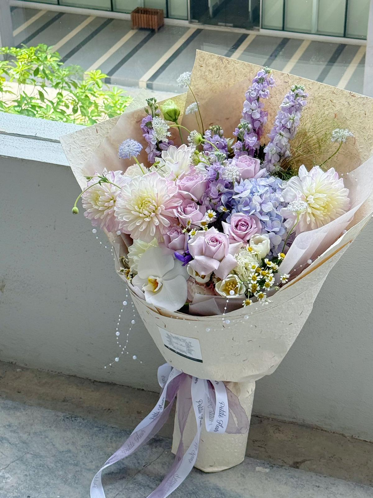 Sweet Lilac Bloom