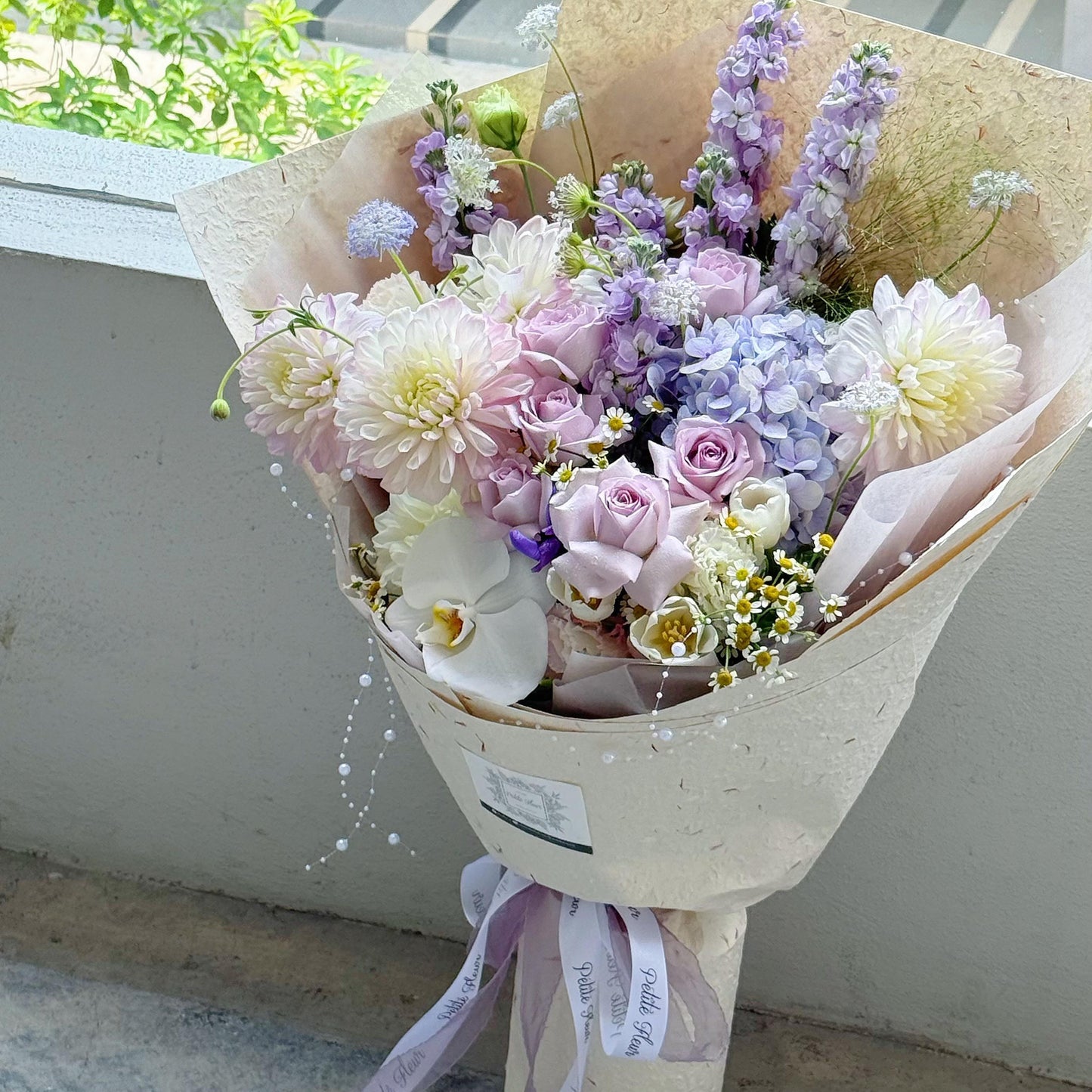Sweet Lilac Bloom