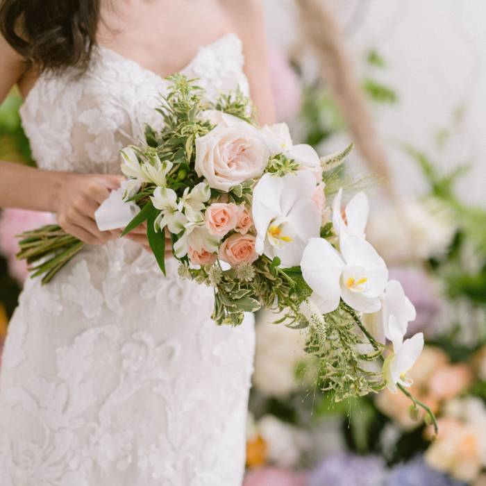 Simple Cascading Bouquet