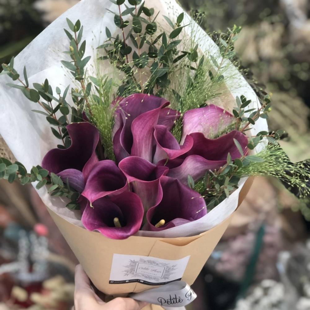 Elegant Calla Lily Bouquet