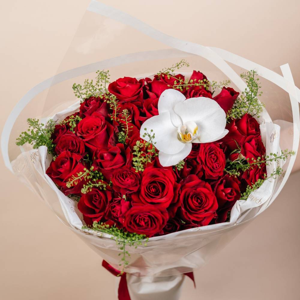 Amore - Premium Red Roses Bouquet