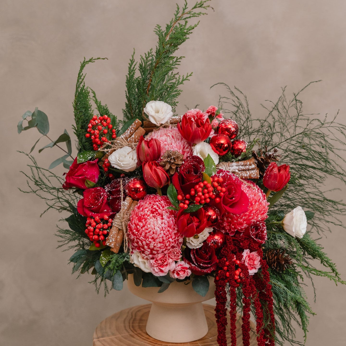 Blush & Berries Christmas Blooms