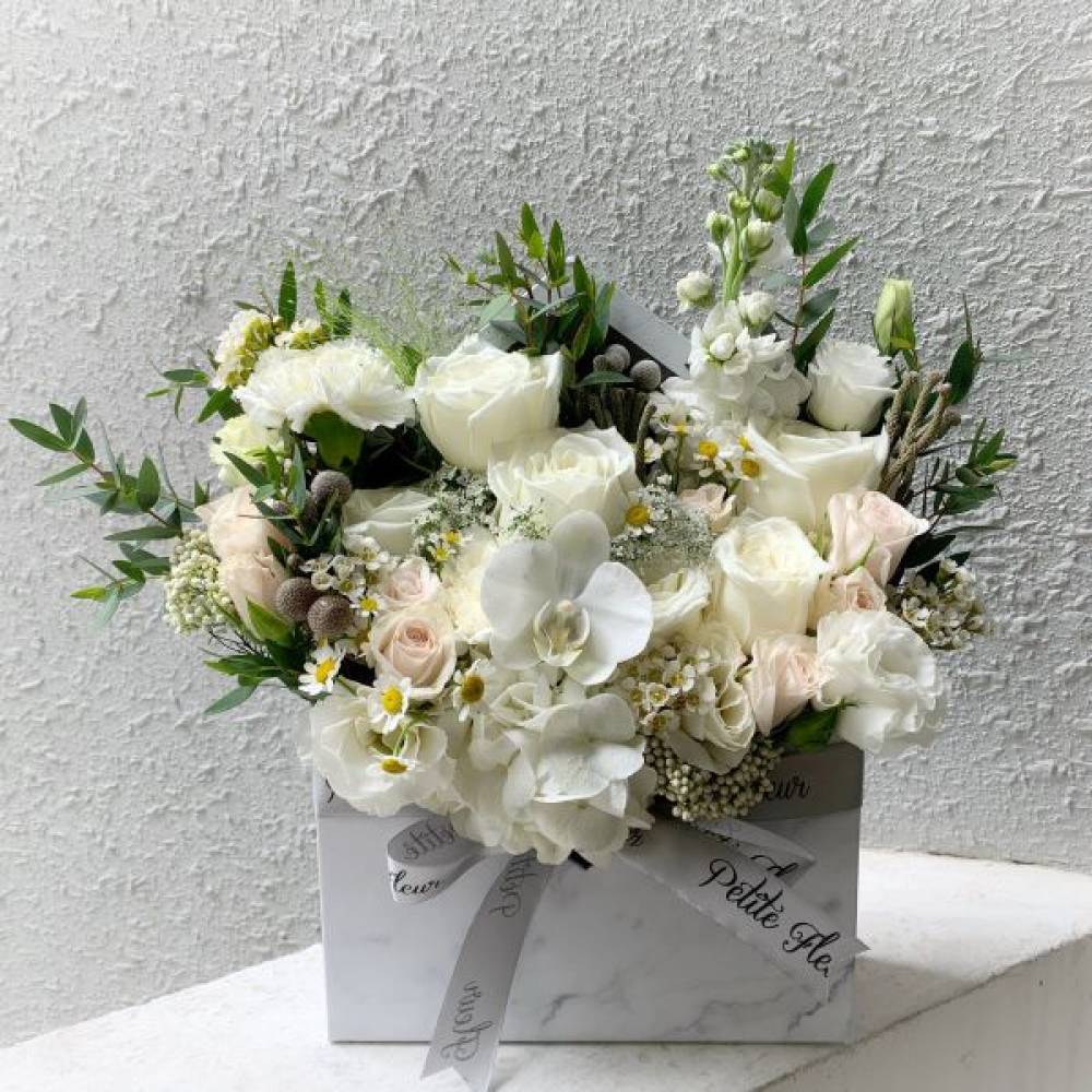 Petite Love Letter- Fresh Flowers