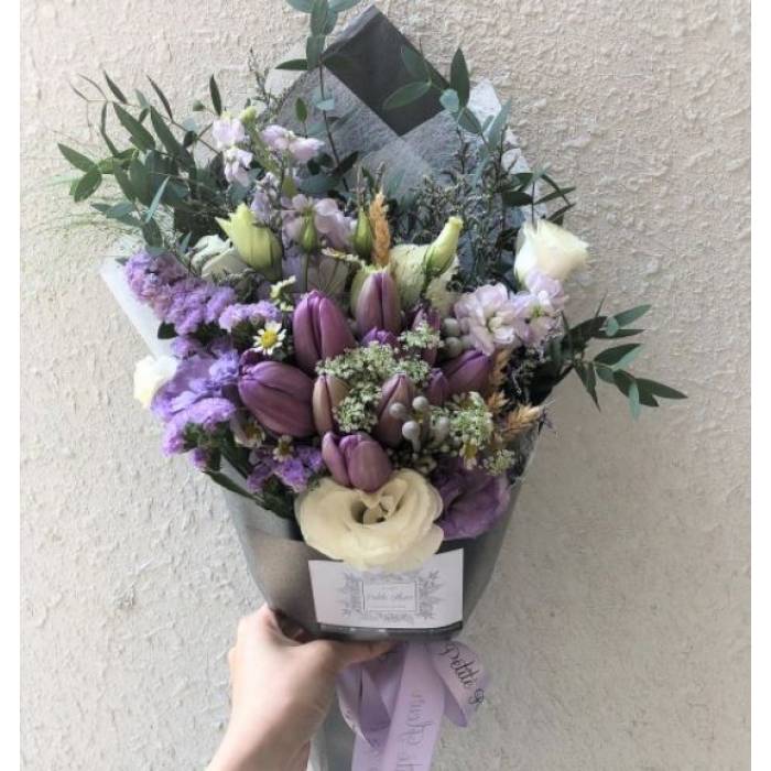 Petite Tulip Bouquet